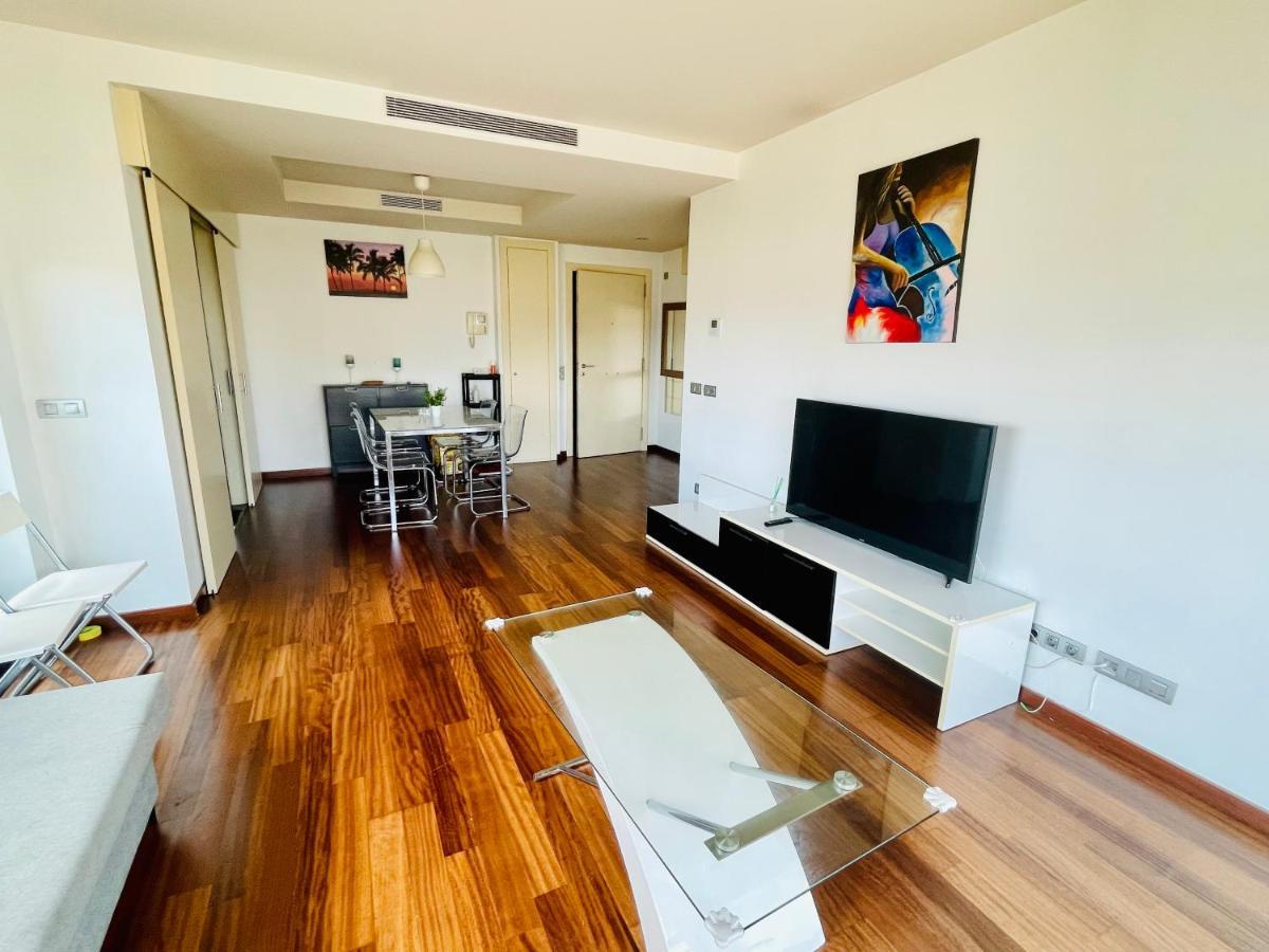 Forum De Barcelona Sea View Apartment With Garage Parking Sant Adria de Besos Luaran gambar